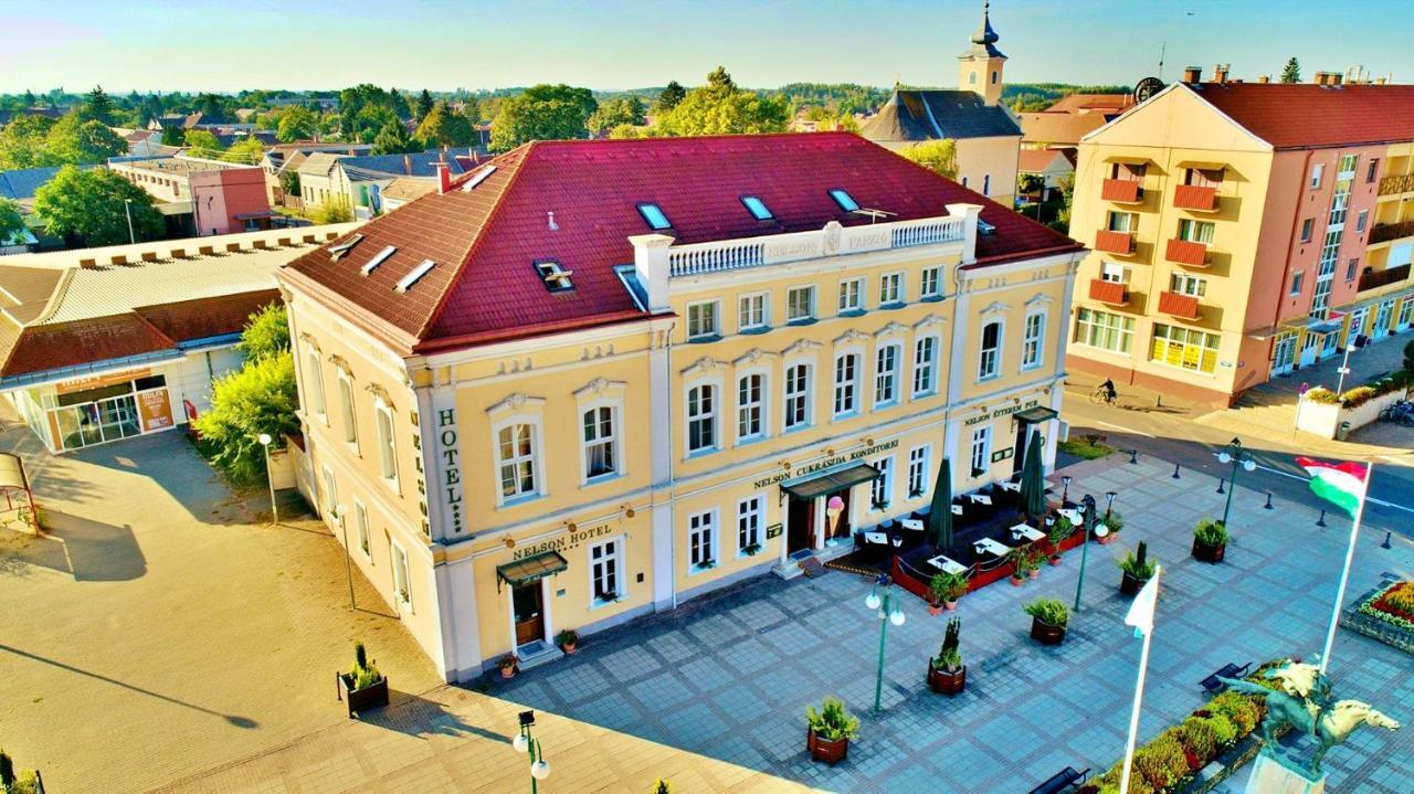 Nelson Hotel Hajdúszoboszló Екстериор снимка