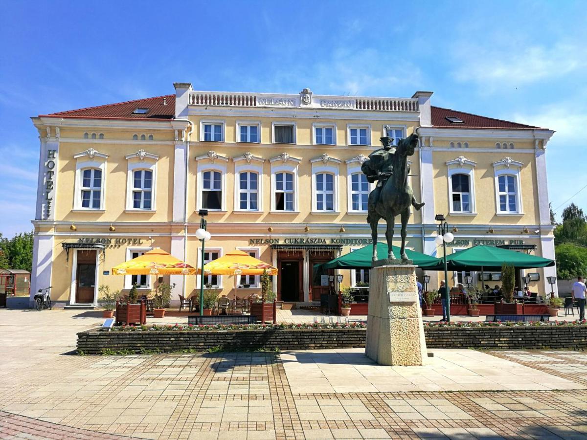 Nelson Hotel Hajdúszoboszló Екстериор снимка